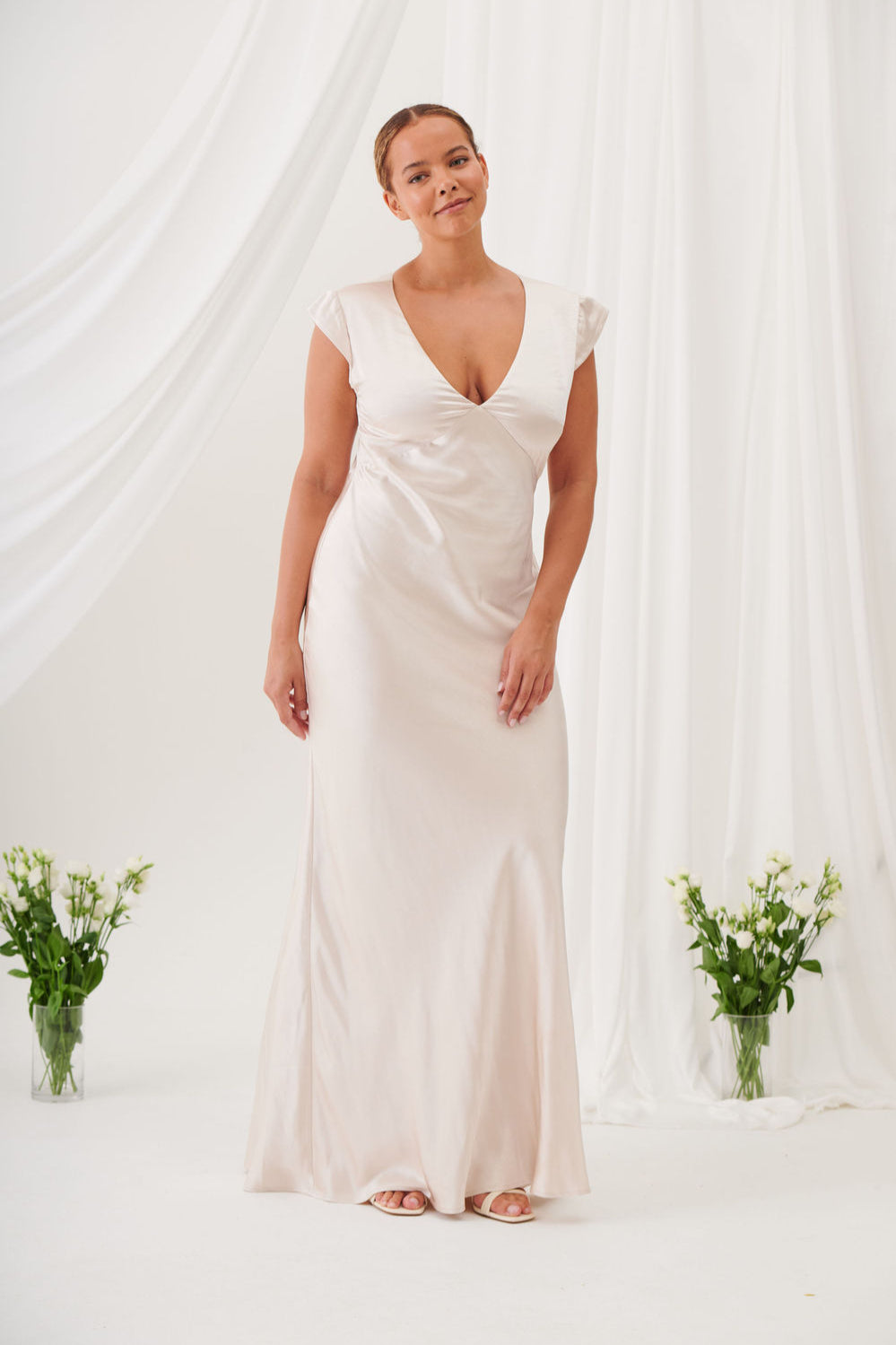 New Bianca Short Sleeve V Neck Maxi Dress -Champagne